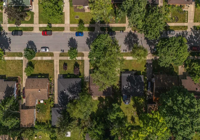 Photo 3 of Single family home for sale at 1025 Western Dr, Ann Arbor, MI 48103 | MLS# 81026029077 | Listing updated on 2026-06-19