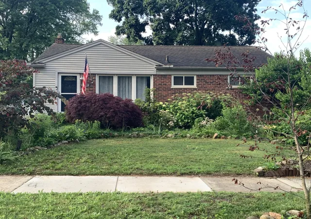 Photo 1 of Single family home for sale at 30207 Westfield St, Livonia, MI 48150 | MLS# 81026029087 | Listing updated on 2026-08-02