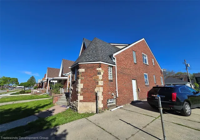 Photo 3 of Single family home for sale at 7607 Dobel St, Detroit, MI 48234 | MLS# 20261044294 | Listing updated on 2026-06-13