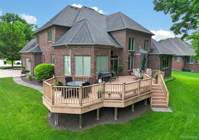 Photo 4 of Single family home for sale at 34380 Dante Dr, New Baltimore, MI 48047 | MLS# 20261044301 | Listing updated on 2026-06-20