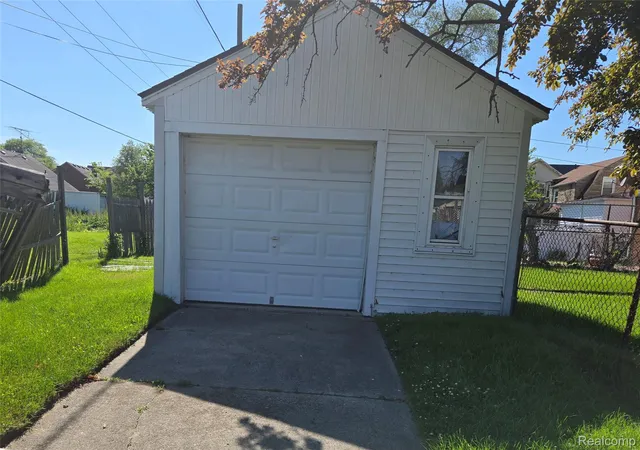 Photo 3 of Single family home for sale at 14566 Promenade St, Detroit, MI 48213 | MLS# 20261044300 | Listing updated on 2026-09-15