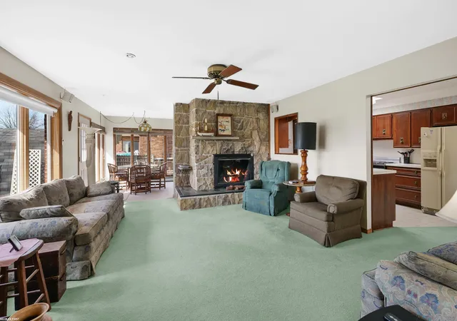 image of 41589 Windmill St, Harrison Township, MI 48045 | MLS# 58050211237