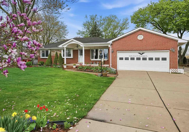 41st image of 41589 Windmill St, Harrison Township, MI 48045 | MLS# 58050211237