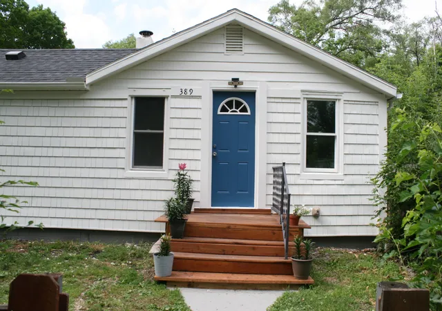 Photo 2 of Single family home for sale at 389 Parker Ave, Benton Harbor, MI 49022 | MLS# 69026029115 | Listing updated on 2026-09-08