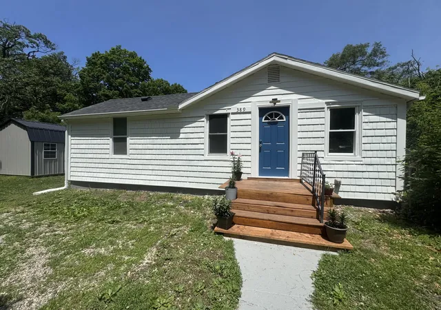 Photo 3 of Single family home for sale at 389 Parker Ave, Benton Harbor, MI 49022 | MLS# 69026029115 | Listing updated on 2026-09-08