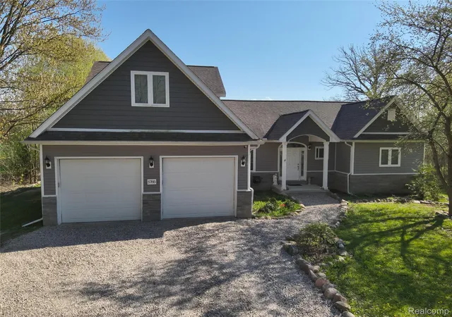 Photo 2 of Single family home for sale at 5785 Layton Rd, Fowlerville, MI 48836 | MLS# 20261044319 | Listing updated on 2026-06-13