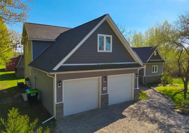 Photo 3 of Single family home for sale at 5785 Layton Rd, Fowlerville, MI 48836 | MLS# 20261044319 | Listing updated on 2026-06-13