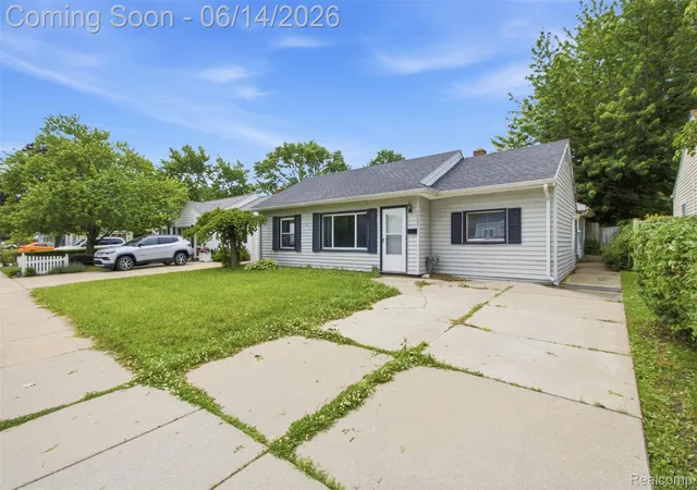 Photo 2 of Single family home for sale at 26295 Kathy St, Roseville, MI 48066 | MLS# 20261044329 | Listing updated on 2026-09-24