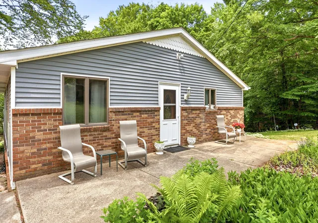 Photo 4 of Single family home for sale at 3164 Kimberly Dr, Millington, MI 48746 | MLS# 5050211249 | Listing updated on 2026-09-09