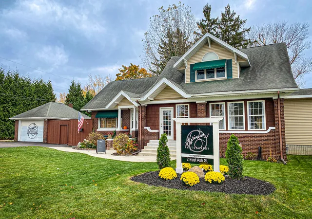 3rd image of 2 E Ash St E, Three Oaks, MI 49128 | MLS# 69026029134