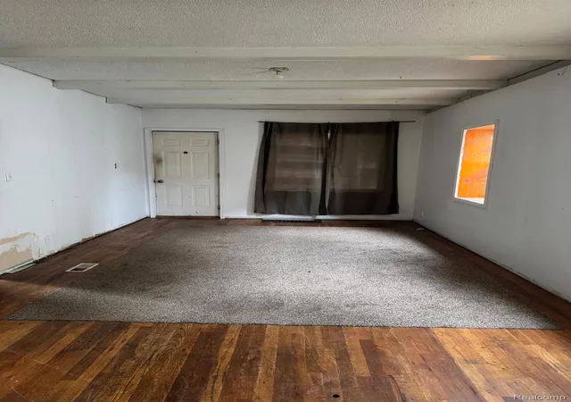Photo 1 of Single family home for sale at 1705 Arizona Ave, Flint, MI 48506 | MLS# 20261044347 | Listing updated on 2026-09-13