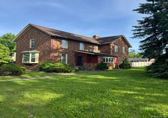 Photo 1 of Single family home for sale at 1684 Baldwin Ave, Pontiac, MI 48340 | MLS# 20261044353 | Listing updated on 2026-09-13