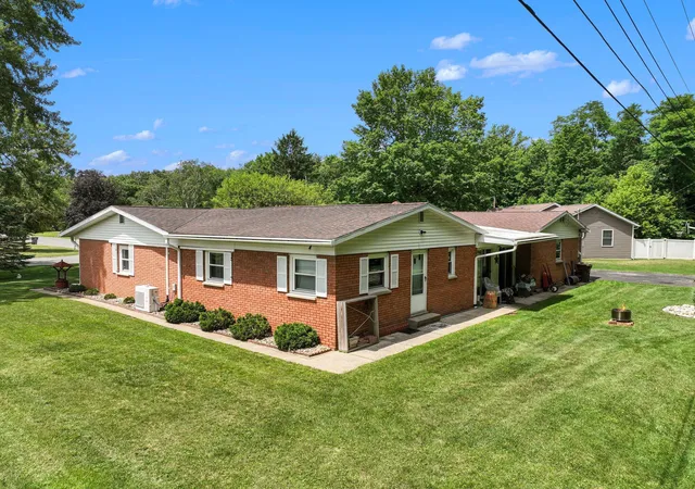 Photo 2 of Single family home for sale at 362 E Washington St, Berrien Springs, MI 49103 | MLS# 69026029157 | Listing updated on 2026-06-13