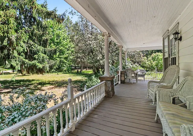 2nd image of 4539 S Lakeshore Dr, Ludington, MI 49431 | MLS# 67026029161