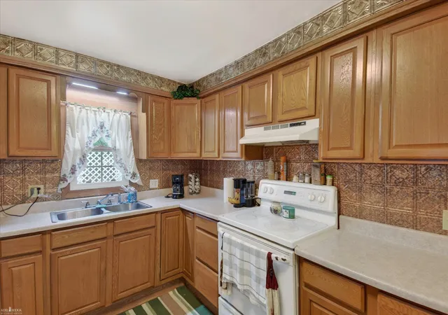 Homes for sale in Durand City Shiawassee, MI | 211 Marquette St, Durand City Shiawassee, MI 48429 | MLS# 5050211273