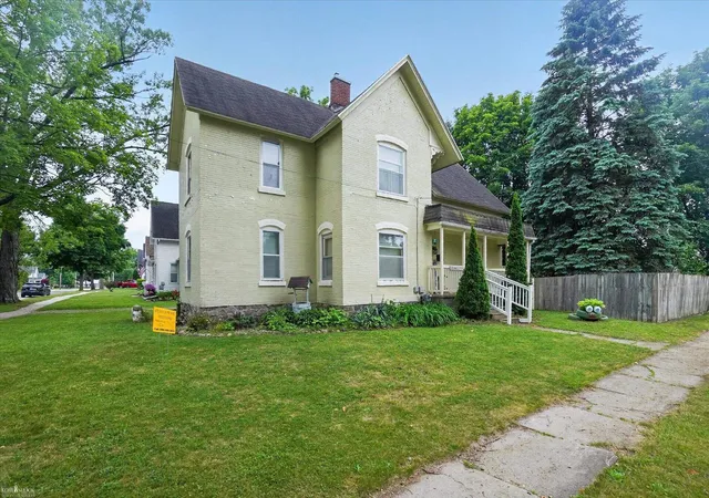 Homes for sale in Durand City Shiawassee, MI | 211 Marquette St, Durand City Shiawassee, MI 48429 | MLS# 5050211273