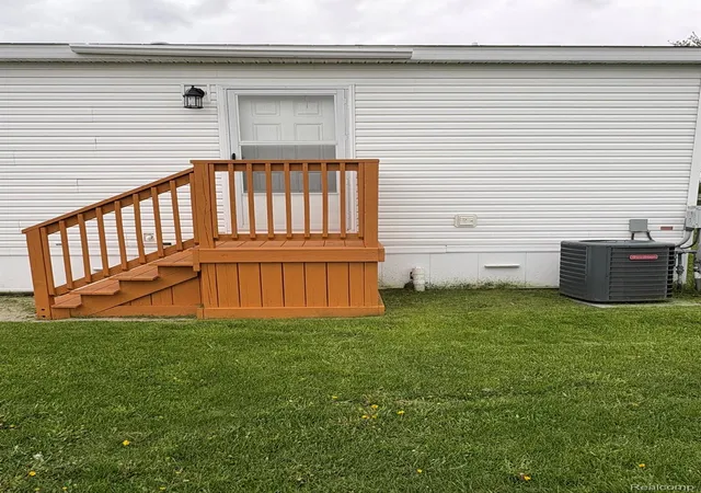 Photo 4 of Single family home for sale at 3621 Hawthorne St, Clarkston, MI 48348 | MLS# 20261044393 | Listing updated on 2026-09-21