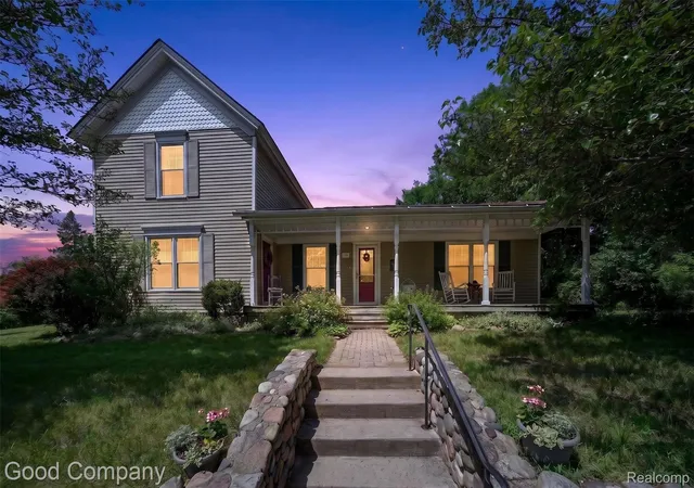 1st image of 89 S Main St, Clarkston, MI 48346 | MLS# 20261044395