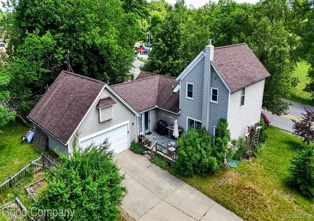 2nd image of 89 S Main St, Clarkston, MI 48346 | MLS# 20261044395