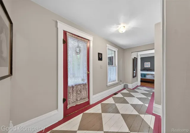 4th image of 89 S Main St, Clarkston, MI 48346 | MLS# 20261044395