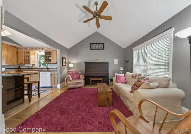 5th image of 89 S Main St, Clarkston, MI 48346 | MLS# 20261044395