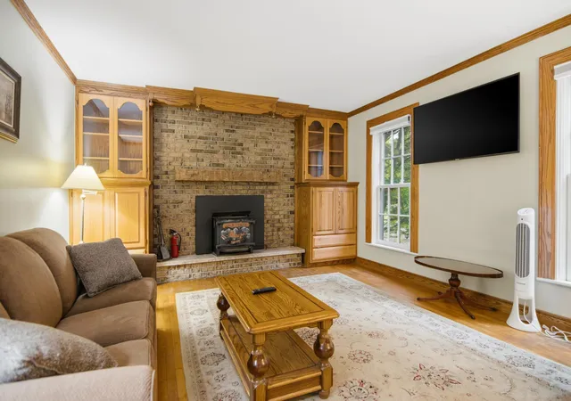 Photo 4 of Single family home for sale at 8491 US 31 N, Williamsburg, MI 49690 | MLS# 78080069626 | Listing updated on 2026-07-17