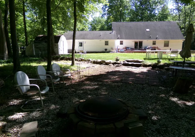 Photo 3 of Single family home for sale at 2341 E Cherrywood Dr, Midland, MI 48640 | MLS# 79080069627 | Listing updated on 2026-09-14