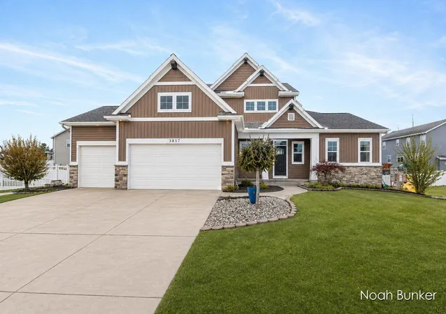 1st image of 3857 Winsome Dr, Hudsonville, MI 49426 | MLS# 65026029186