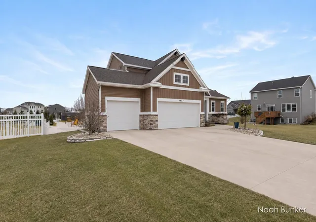 5th image of 3857 Winsome Dr, Hudsonville, MI 49426 | MLS# 65026029186