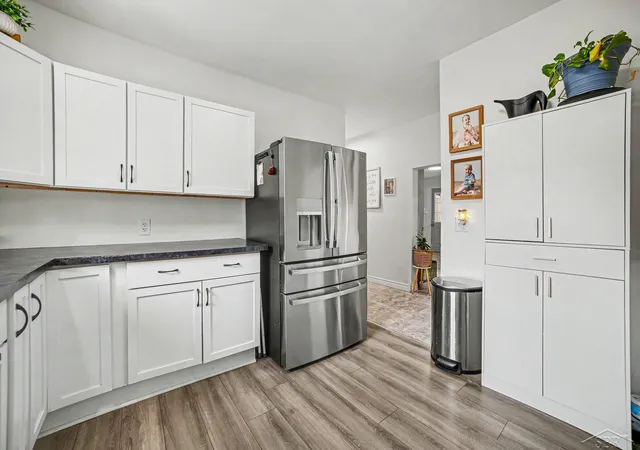 Photo 3 of Single family home for sale at 1424 N Trumbull St, Bay City, MI 48708 | MLS# 61050211289 | Listing updated on 2026-09-03
