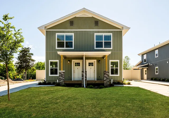 1st image of 935 Union Ave, Benton Harbor, MI 49022 | MLS# 69026029205