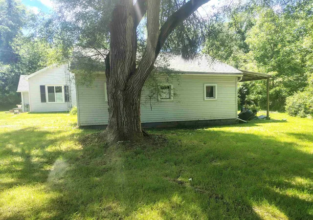 Homes for sale in Owosso Charter Township Shiawassee, MI | 210 Doepker Rd, Owosso Charter Township Shiawassee, MI 48867 | MLS# 5050211296