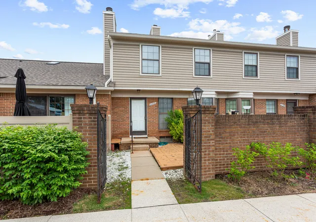 Photo 1 of Condo for sale at 31008 Country Blf, Farmington Hills, MI 48331 | MLS# 81026029209 | Listing updated on 2026-08-24