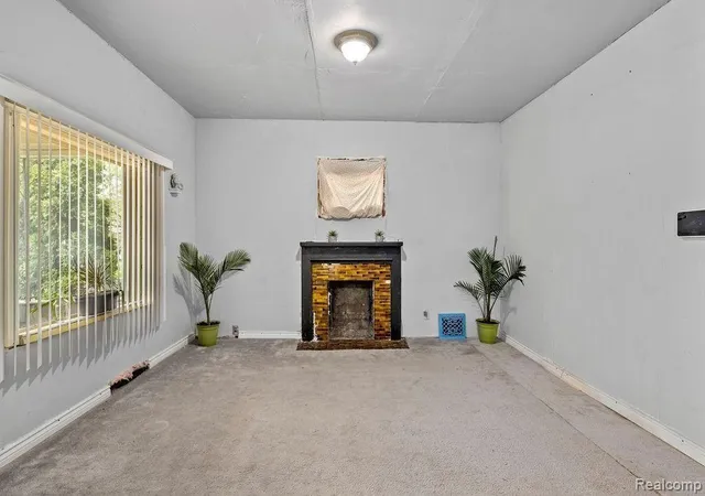 Photo 3 of Single family home for sale at 49 Richton St, Highland Park, MI 48203 | MLS# 81026029214 | Listing updated on 2026-06-13