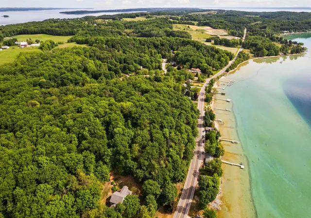 5th image of 00 Center Rd, Peninsula Township Grand Traverse, MI 49686 | MLS# 78080069637