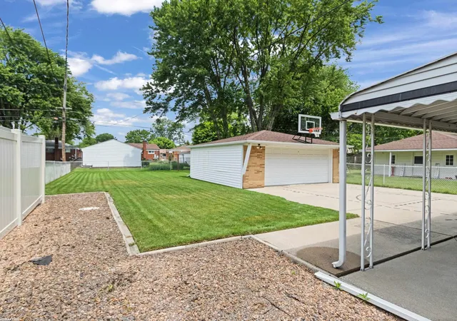Photo 3 of Single family home for sale at 20343 Ardmore Park St, Saint Clair Shores, MI 48081 | MLS# 58050211307 | Listing updated on 2026-06-16