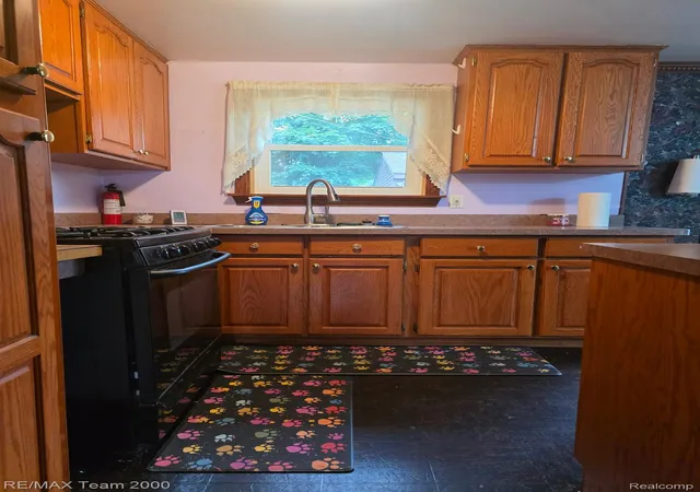 3rd image of 38114 Walnut St, Romulus, MI 48174 | MLS# 20261044476
