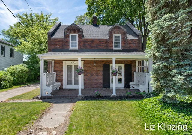 1st image of 450 Burton St Se, Grand Rapids, MI 49507 | MLS# 65026029241
