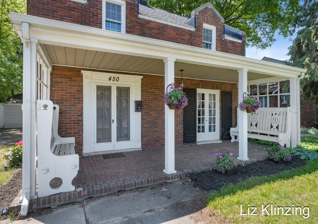 2nd image of 450 Burton St Se, Grand Rapids, MI 49507 | MLS# 65026029241