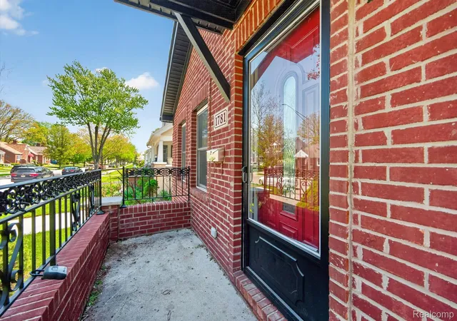 2nd image of 1781 Brys Dr, Grosse Pointe Woods, MI 48236 | MLS# 20261044484