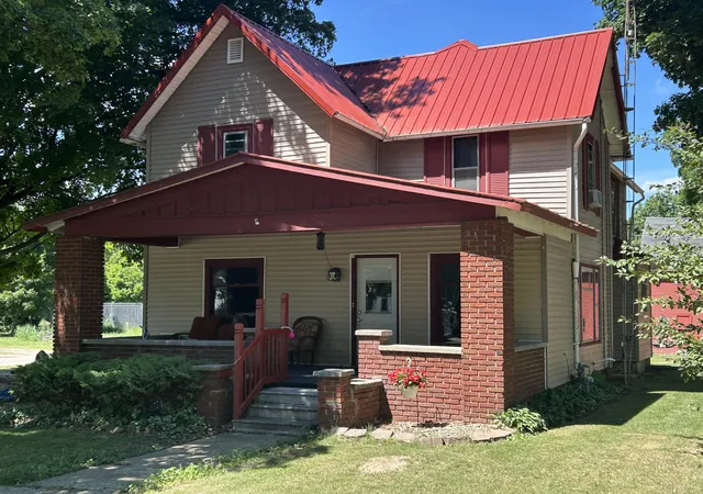 1st image of 126 S Main St, Montgomery, MI 49255 | MLS# 62026029248