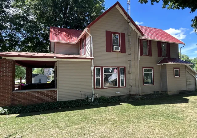 2nd image of 126 S Main St, Montgomery, MI 49255 | MLS# 62026029248