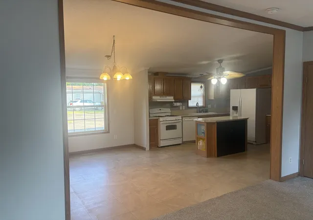 Photo 4 of Single family home for sale at 714 Golfview Cir, Elk Rapids, MI 49629 | MLS# 78080069650 | Listing updated on 2026-09-14
