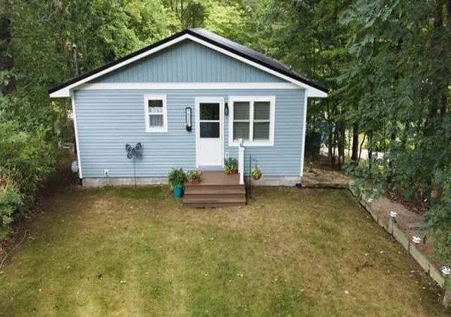 Photo 4 of Single family home for sale at 9638 W School Section Lake Dr, Mecosta, MI 49332 | MLS# 72026029269 | Listing updated on 2026-08-31