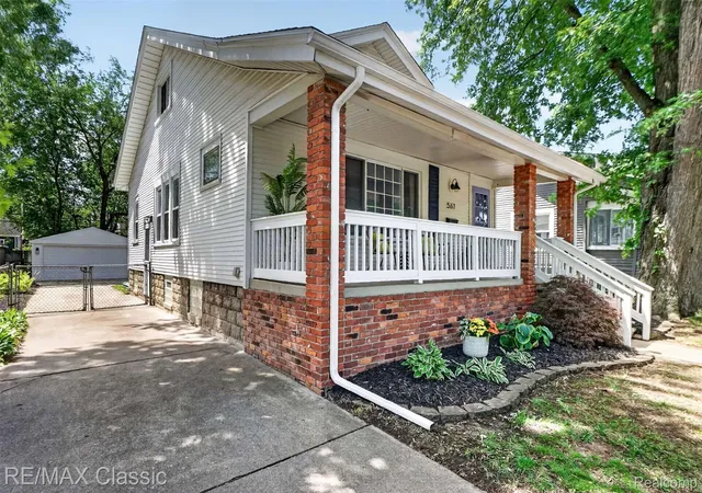 Photo 3 of Single family home for sale at 561 W Saratoga St, Ferndale, MI 48220 | MLS# 20261044536 | Listing updated on 2026-06-19