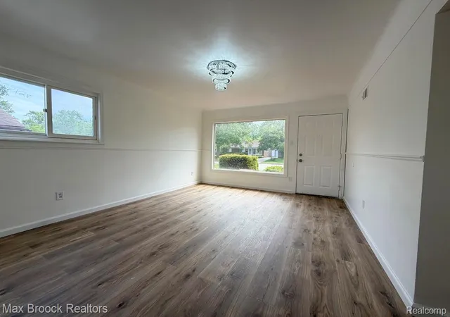 2nd image of 28521 Sutherland St, Southfield, MI 48076 | MLS# 20261044539