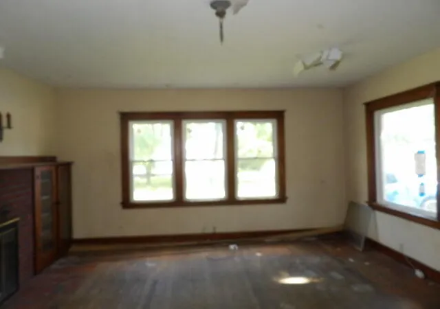 2nd image of 709 S Main St, Three Rivers, MI 49093 | MLS# 64026029276