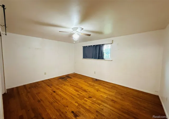 Photo 4 of Single family home for sale at 1501 Barchester St, Westland, MI 48186 | MLS# 20261044558 | Listing updated on 2026-09-03