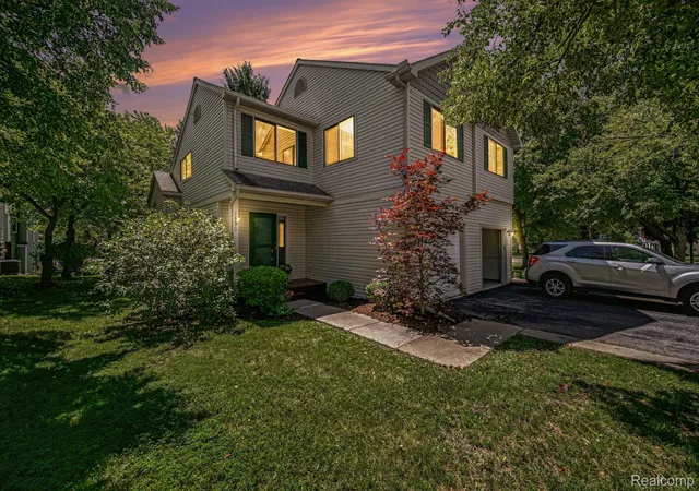 Photo 1 of Condo for sale at 1390 Patricia Ave, Ann Arbor, MI 48103 | MLS# 20261044560 | Listing updated on 2026-09-05