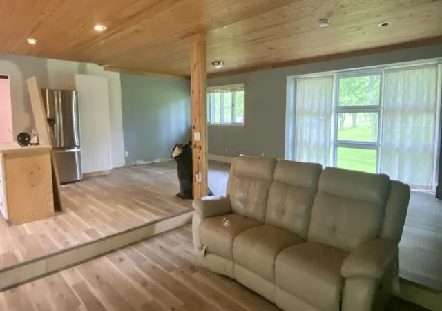 Photo 3 of Single family home for sale at 641 Tracey Ln, Brighton, MI 48114 | MLS# 81026029295 | Listing updated on 2026-10-01